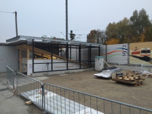Bauarbeiten am Treppenaufgang des Bahnhofs von Zorneding (Foto: Harrison)
